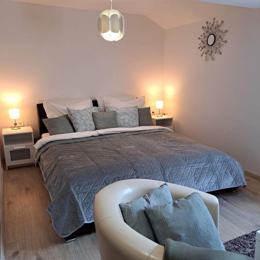 Malna Vendeghaz Siofok Apartment Bagian luar foto